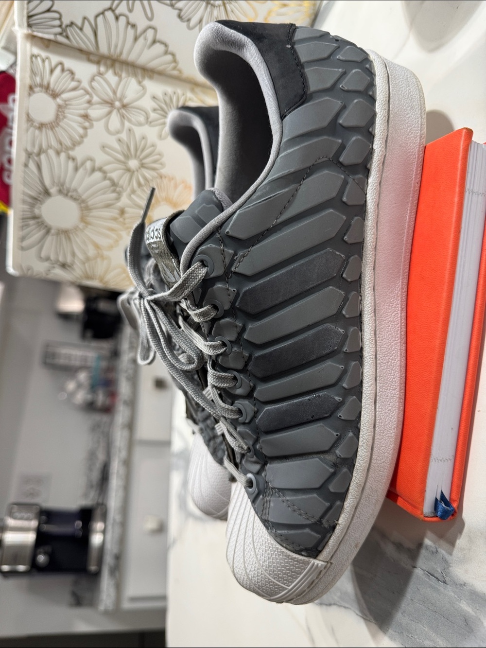 Adidas Superstar art D- 69367